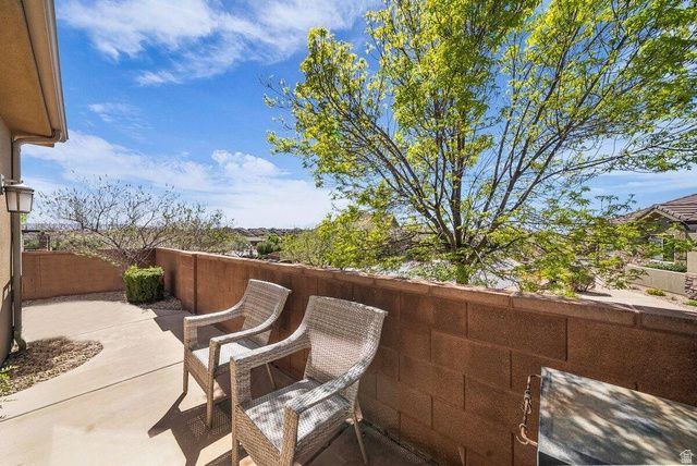 4222 E TORREY PINES DR, Washington, UT 84780