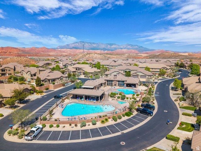 4222 E TORREY PINES DR, Washington, UT 84780