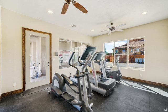 4222 E TORREY PINES DR, Washington, UT 84780