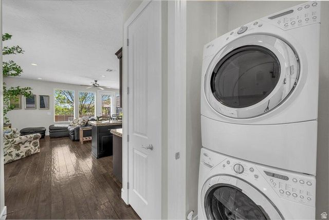 4222 E TORREY PINES DR, Washington, UT 84780