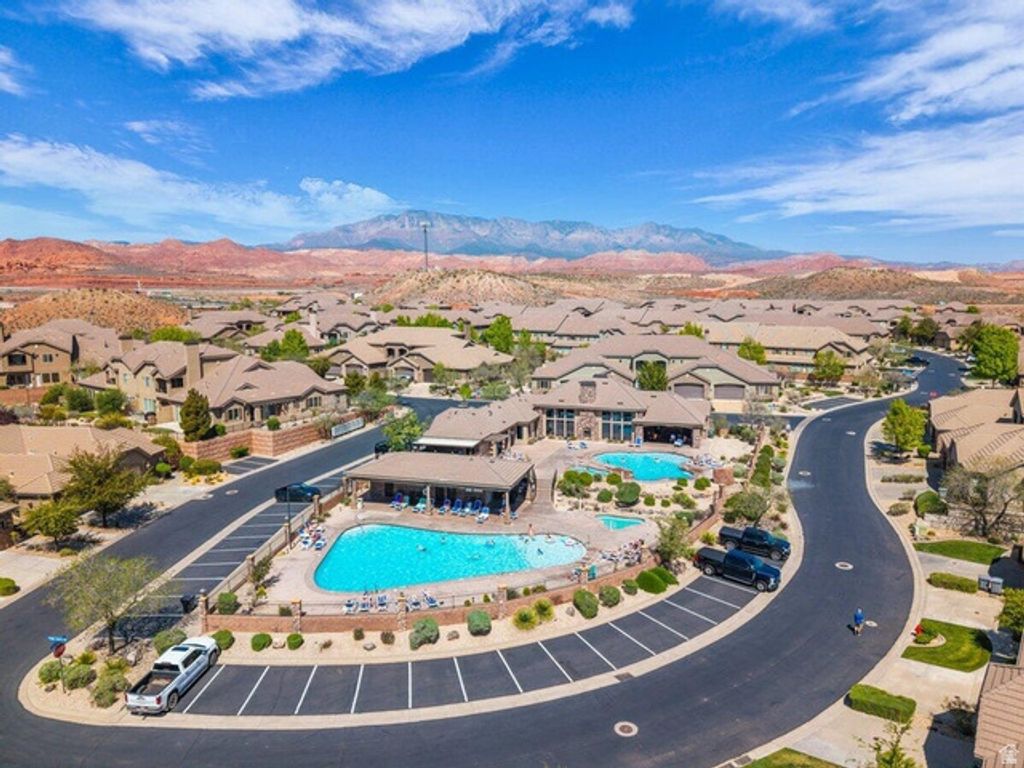 Image 23 of property listing at 4222 E TORREY PINES DR, Washington, UT 84780