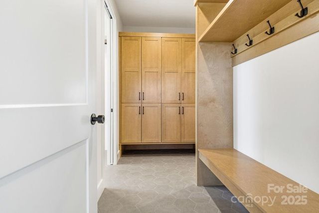 202 Westridge Farm Road 4, Asheville, NC 28804