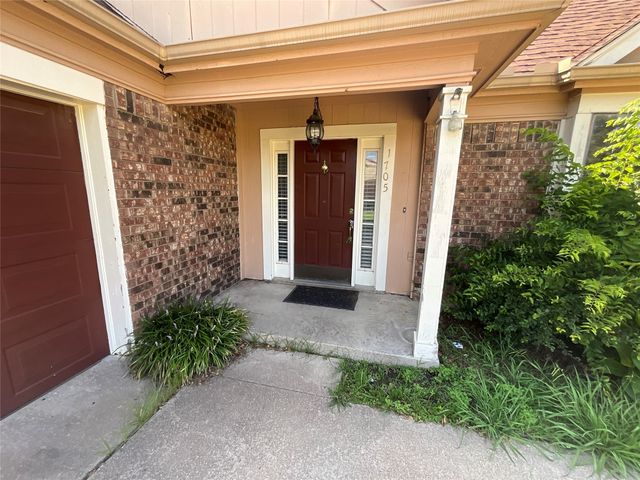 1705 Huntington Drive, Mesquite, TX 75149