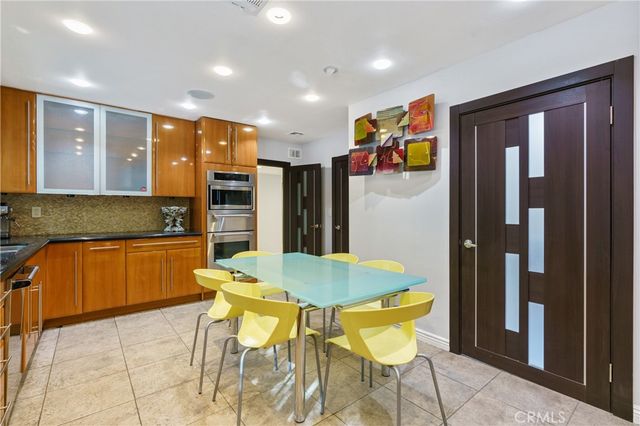 7796 Skyhill Drive, Los Angeles, CA 90068