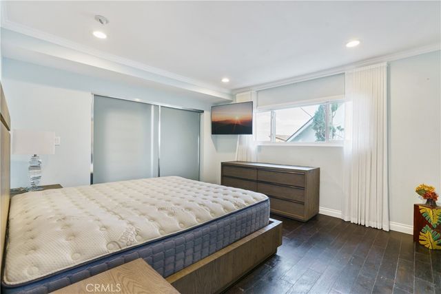 7796 Skyhill Drive, Los Angeles, CA 90068