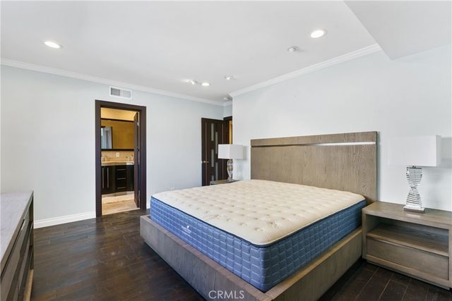 7796 Skyhill Drive, Los Angeles, CA 90068