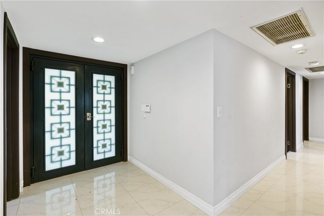 7796 Skyhill Drive, Los Angeles, CA 90068