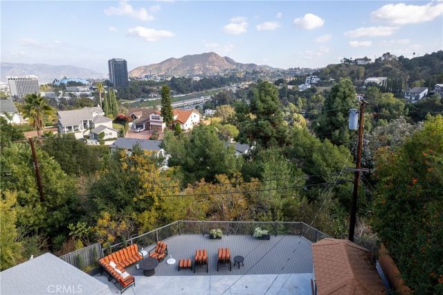 7796 Skyhill Drive, Los Angeles, CA 90068
