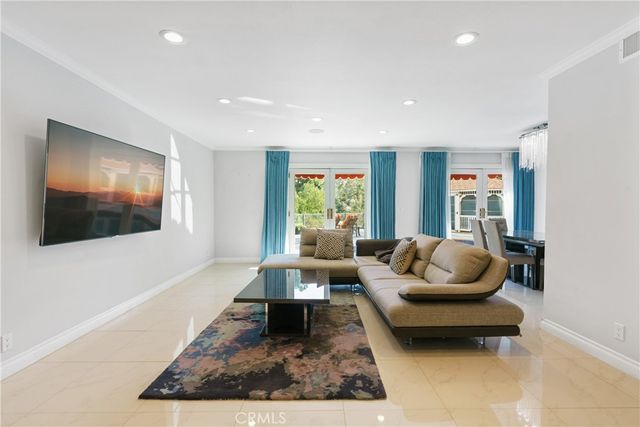 7796 Skyhill Drive, Los Angeles, CA 90068