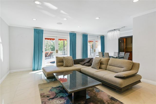 7796 Skyhill Drive, Los Angeles, CA 90068