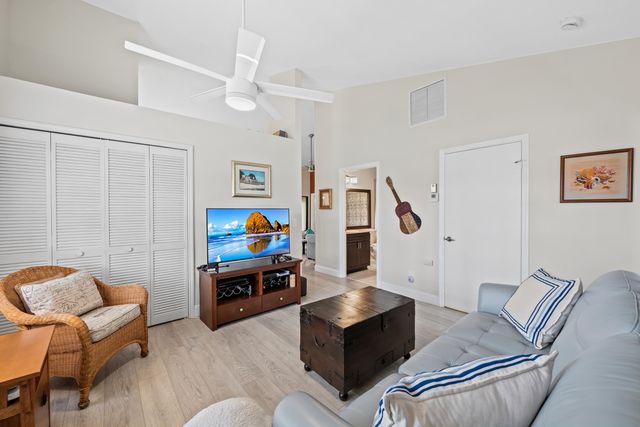 8209 WATERLINE Drive, Boynton Beach, FL 33472