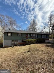 5648 Sallee Avenue, Oakwood, GA 30566