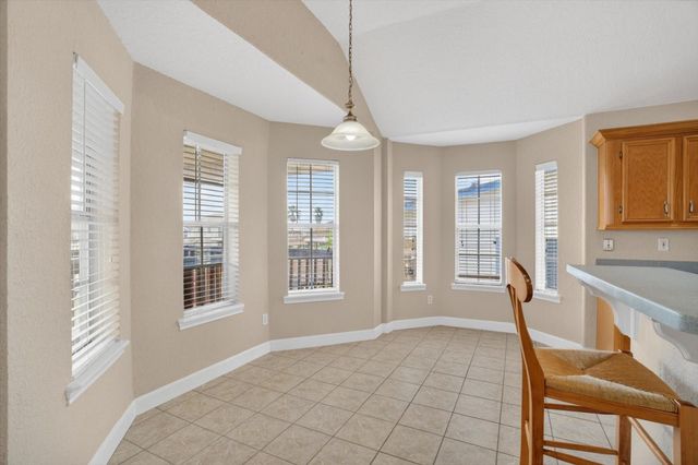 514 Pompano Street, Bayou Vista, TX 77563