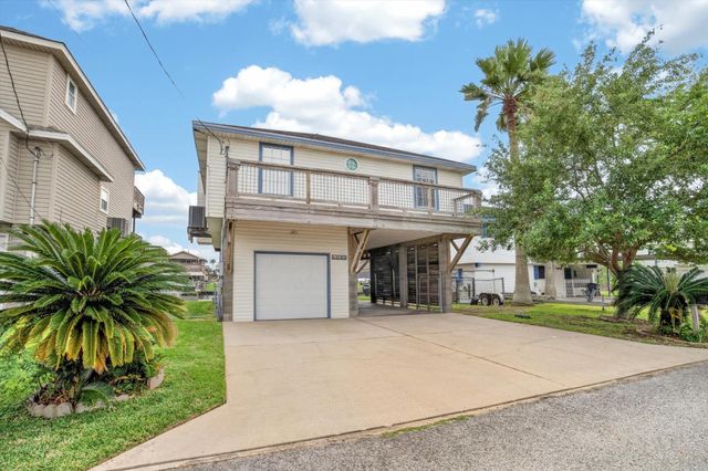 514 Pompano Street, Bayou Vista, TX 77563
