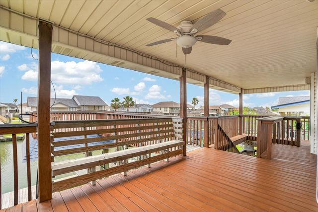 514 Pompano Street, Bayou Vista, TX 77563