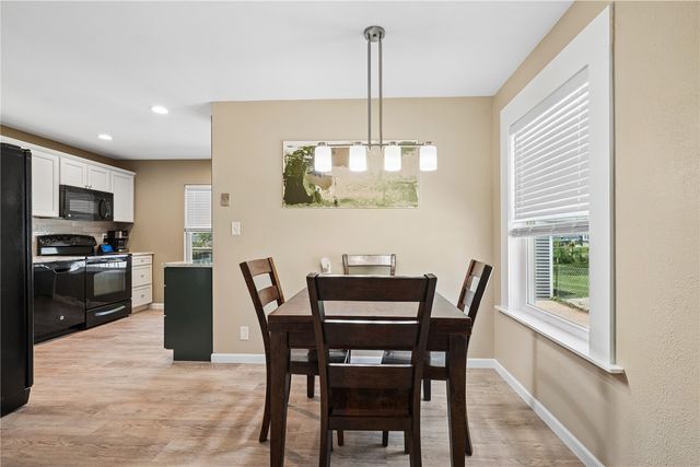 160 West Post Road NW, Cedar Rapids, IA 52405