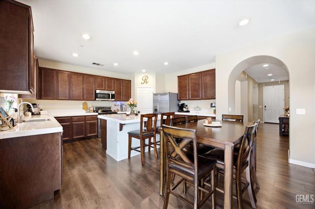9415 Ceres Street, Bakersfield, CA 93306