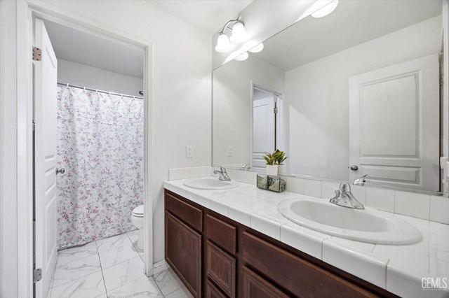9415 Ceres Street, Bakersfield, CA 93306