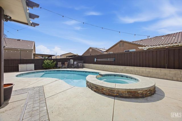 9415 Ceres Street, Bakersfield, CA 93306