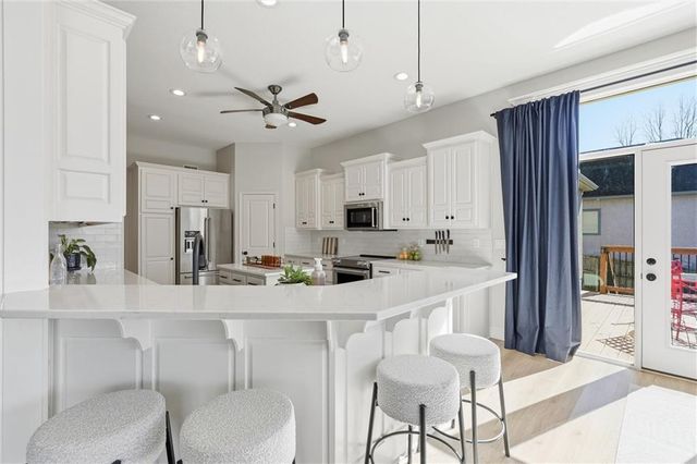 10308 Granada Lane, Overland Park, KS 66207