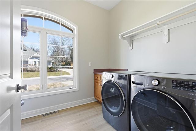 10308 Granada Lane, Overland Park, KS 66207