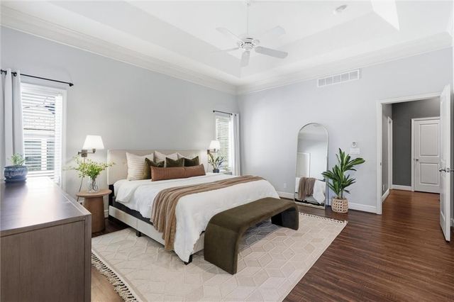 10308 Granada Lane, Overland Park, KS 66207