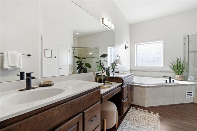 10308 Granada Lane, Overland Park, KS 66207