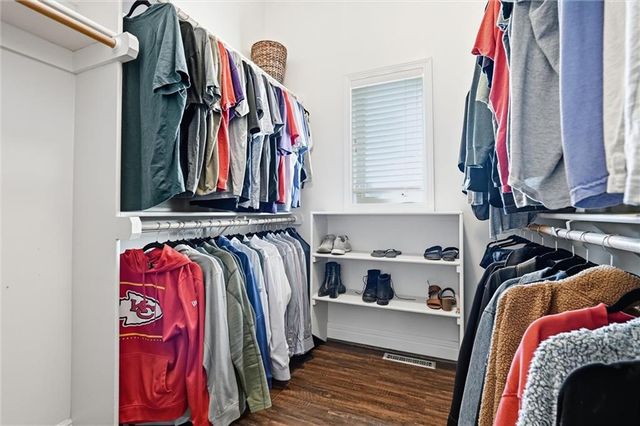 10308 Granada Lane, Overland Park, KS 66207