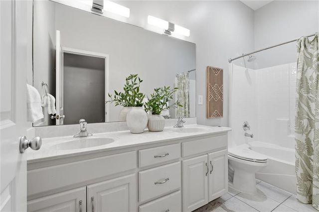 10308 Granada Lane, Overland Park, KS 66207