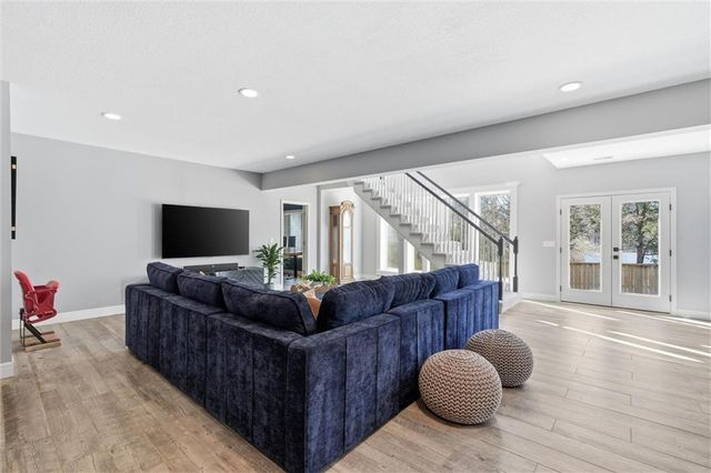 10308 Granada Lane, Overland Park, KS 66207