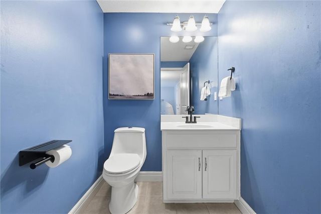 10308 Granada Lane, Overland Park, KS 66207