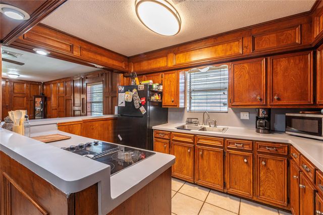 6918 Woodrow Street, Texas City, TX 77591