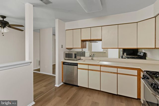 214 WYNDHAM PL, Trenton, NJ 08691