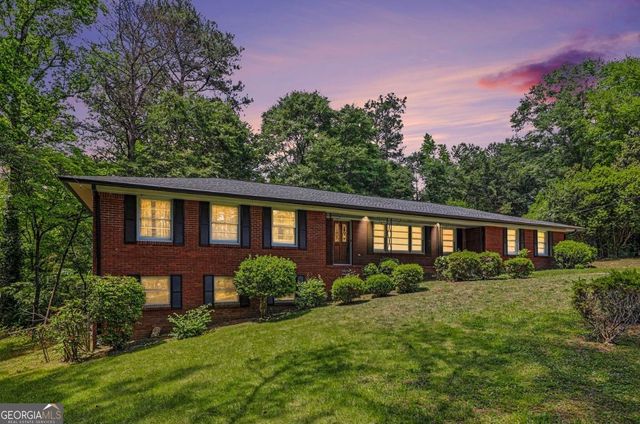 14 N Poplar Street, Fairburn, GA 30213