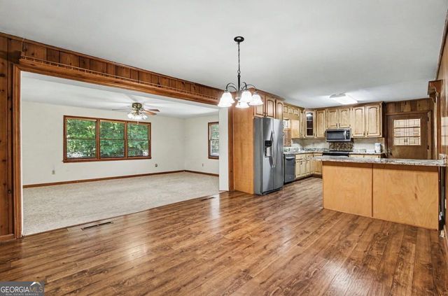 14 N Poplar Street, Fairburn, GA 30213