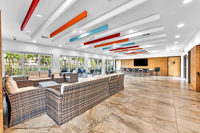 2651 S Course Drive 302, Pompano Beach, FL 33069