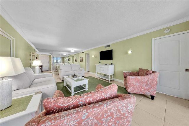 2651 S Course Drive 302, Pompano Beach, FL 33069