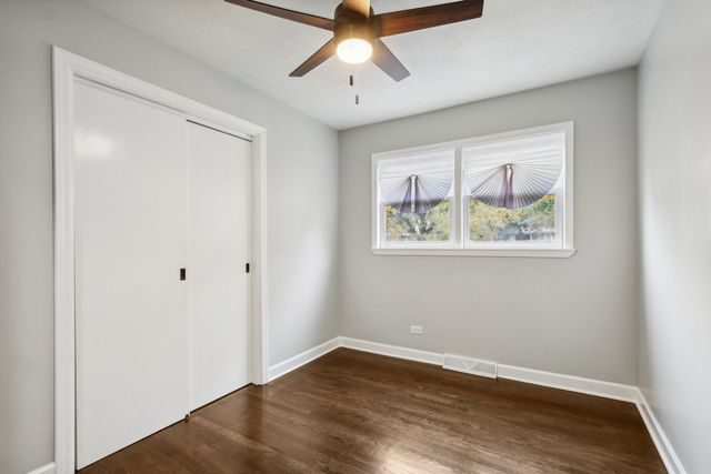 5924 W 109th Street, Chicago Ridge, IL 60415