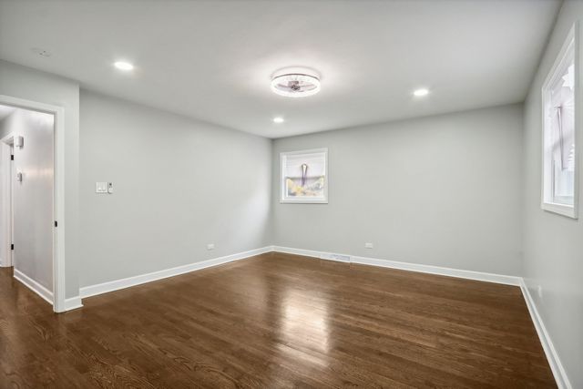 5924 W 109th Street, Chicago Ridge, IL 60415