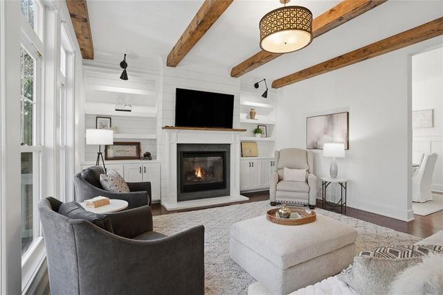 1010 Crossvine Road, Roswell, GA 30075