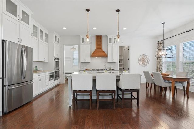 1010 Crossvine Road, Roswell, GA 30075