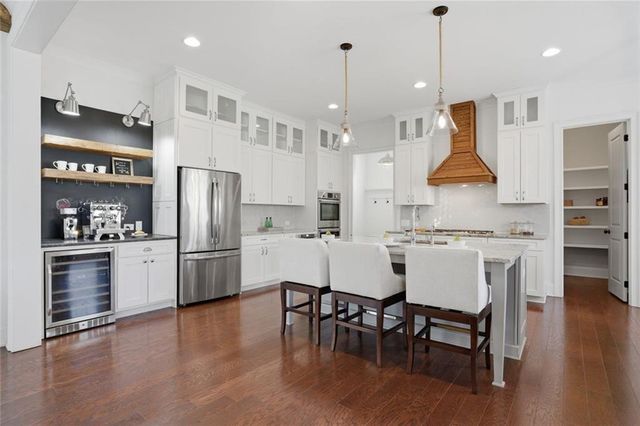 1010 Crossvine Road, Roswell, GA 30075