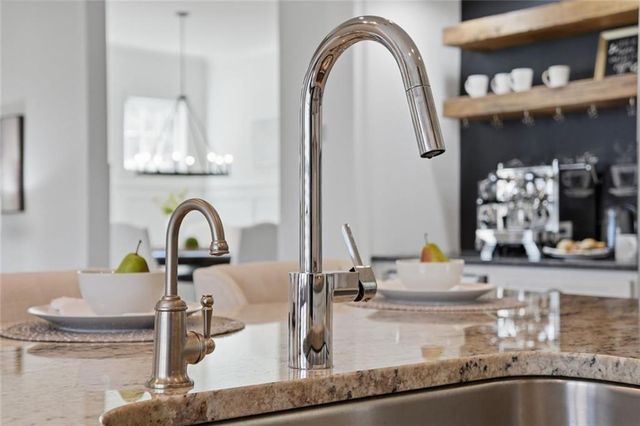 1010 Crossvine Road, Roswell, GA 30075