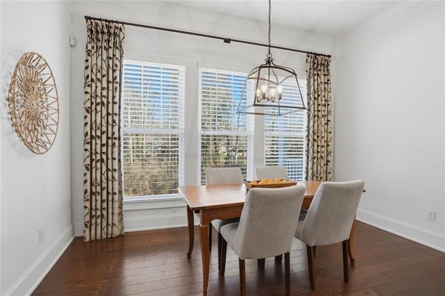 1010 Crossvine Road, Roswell, GA 30075