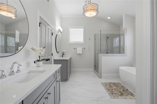 1010 Crossvine Road, Roswell, GA 30075