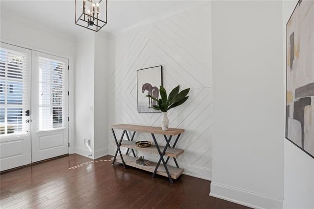 1010 Crossvine Road, Roswell, GA 30075