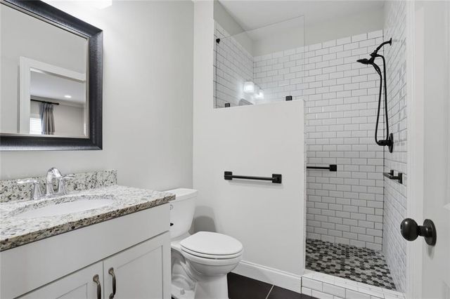 1010 Crossvine Road, Roswell, GA 30075