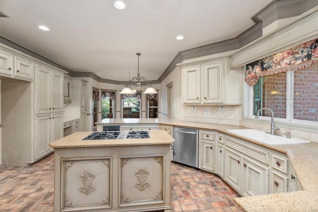 5603 Rushing River Drive, Houston, TX 77345