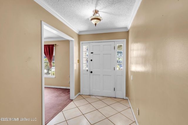 2530 Old Bay Road, Biloxi, MS 39531