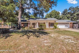 2530 Old Bay Road, Biloxi, MS 39531
